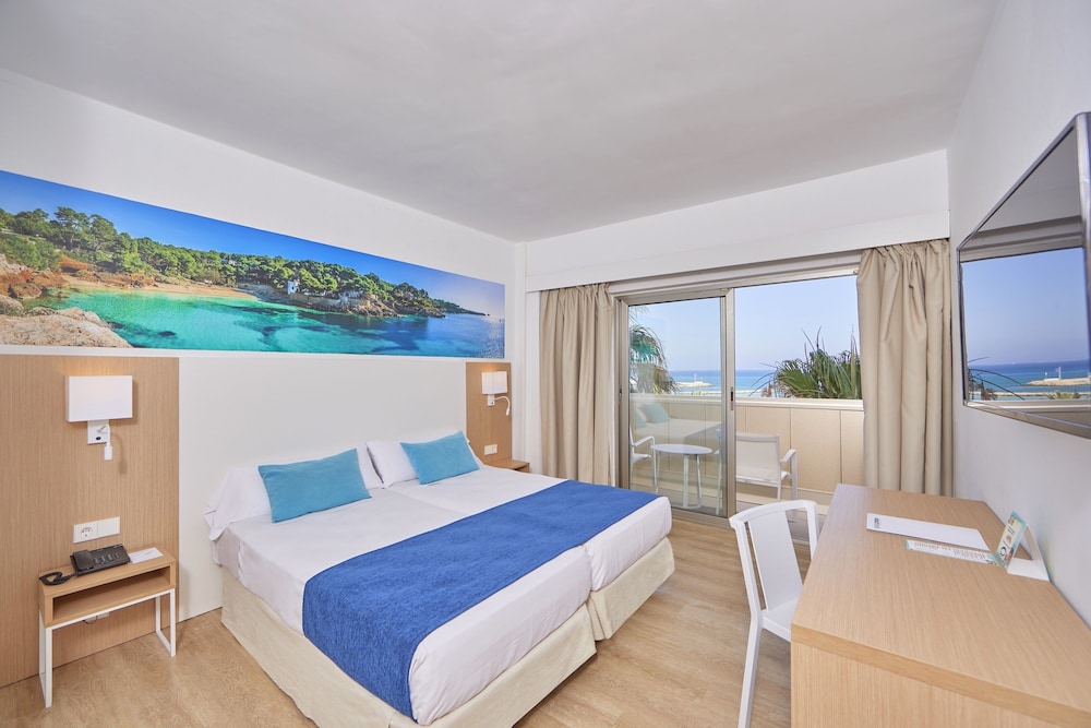 whala!beach Hotel & Apartments — Hotel rooms in Playa de Palma, Balearic Islands