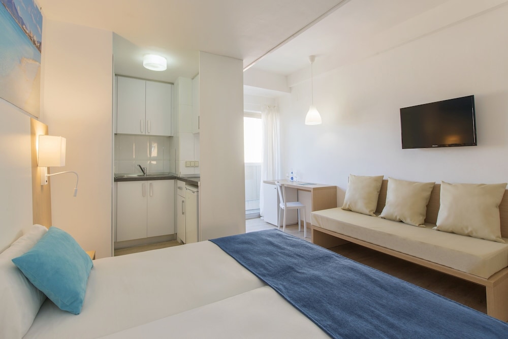 whala!beach Hotel & Apartments — Hotel rooms in Playa de Palma, Balearic Islands
