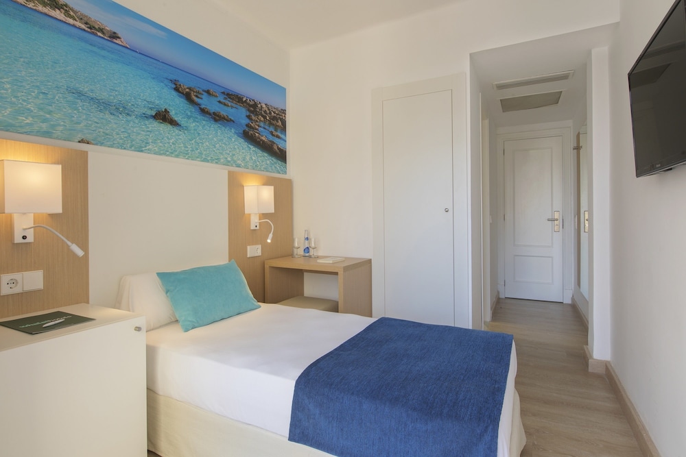 whala!beach Hotel & Apartments — Hotel rooms in Playa de Palma, Balearic Islands