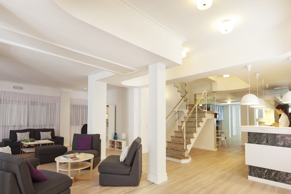 whala!beach Hotel & Apartments — Hotel building in Playa de Palma, Balearic Islands