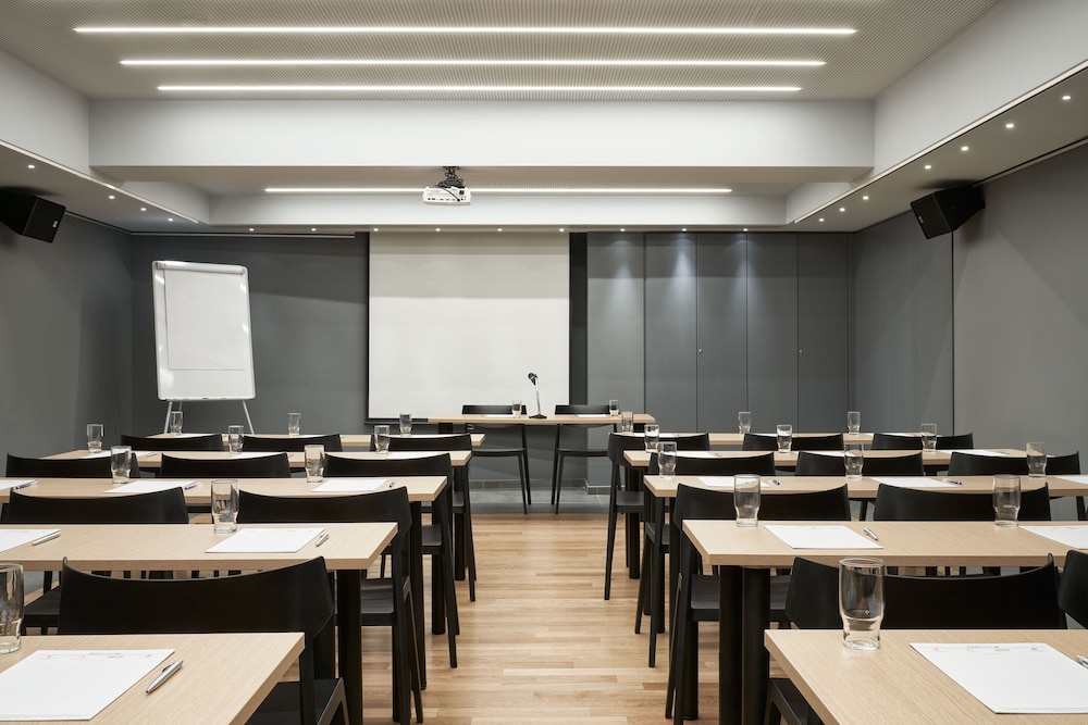 Arion Athens Hotel — Hotel building in Athens, Attica