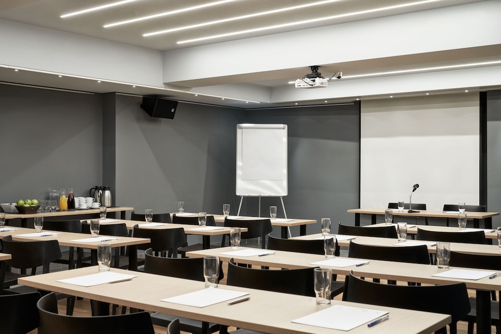 Arion Athens Hotel — Hotel building in Athens, Attica