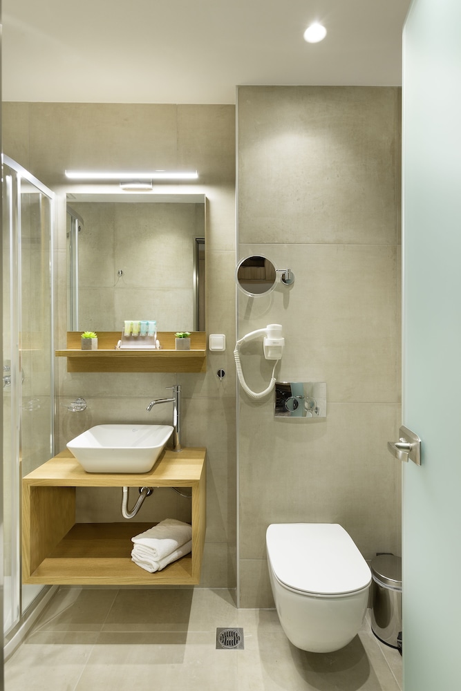 Hotel Jason Inn — Hotel rooms in Athens, Attica