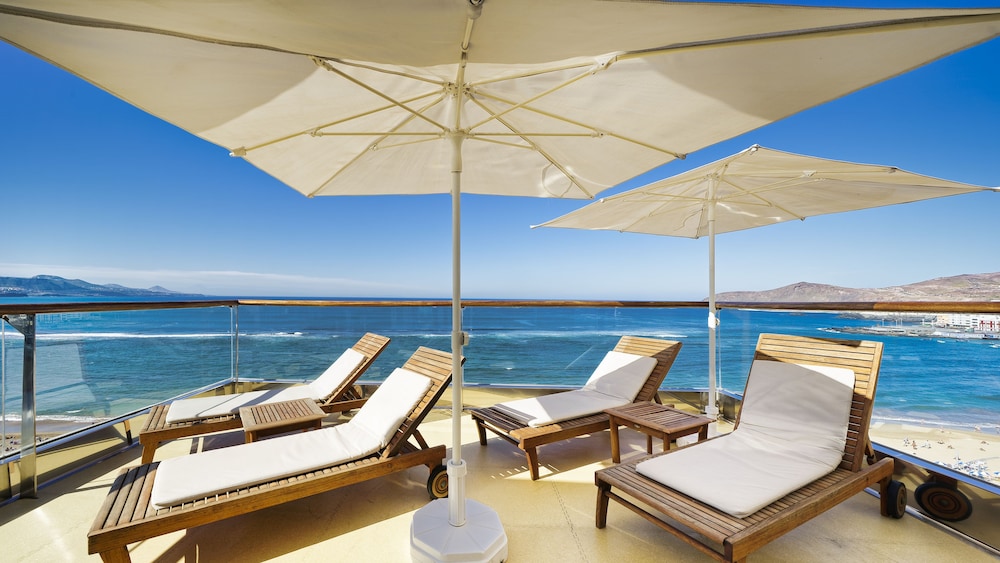 Bull Reina Isabel & Spa — Beach in Las Palmas, Canary Islands