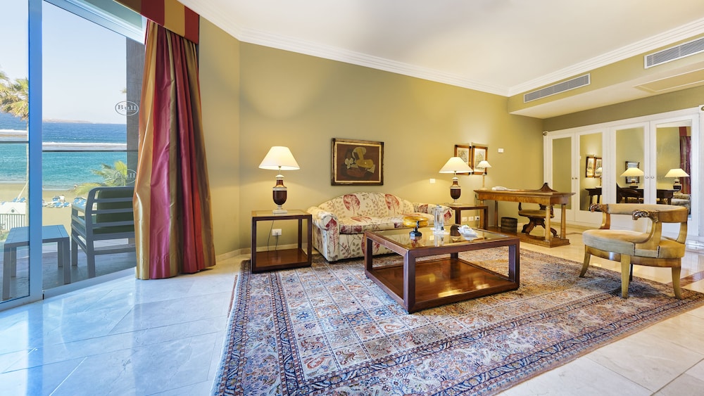 Bull Reina Isabel & Spa — Hotel rooms in Las Palmas, Canary Islands