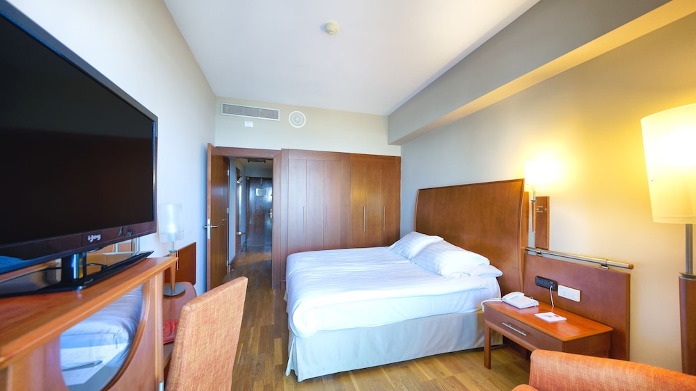 Bull Reina Isabel & Spa — Hotel rooms in Las Palmas, Canary Islands