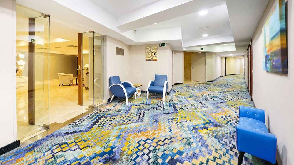 Bull Reina Isabel & Spa — Hotel building in Las Palmas, Canary Islands