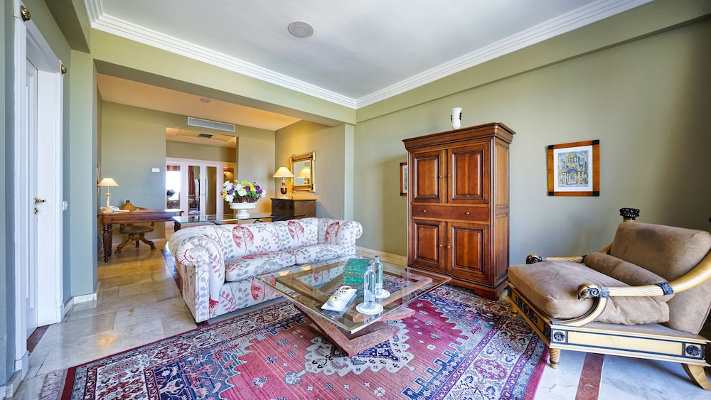 Bull Reina Isabel & Spa — Hotel rooms in Las Palmas, Canary Islands