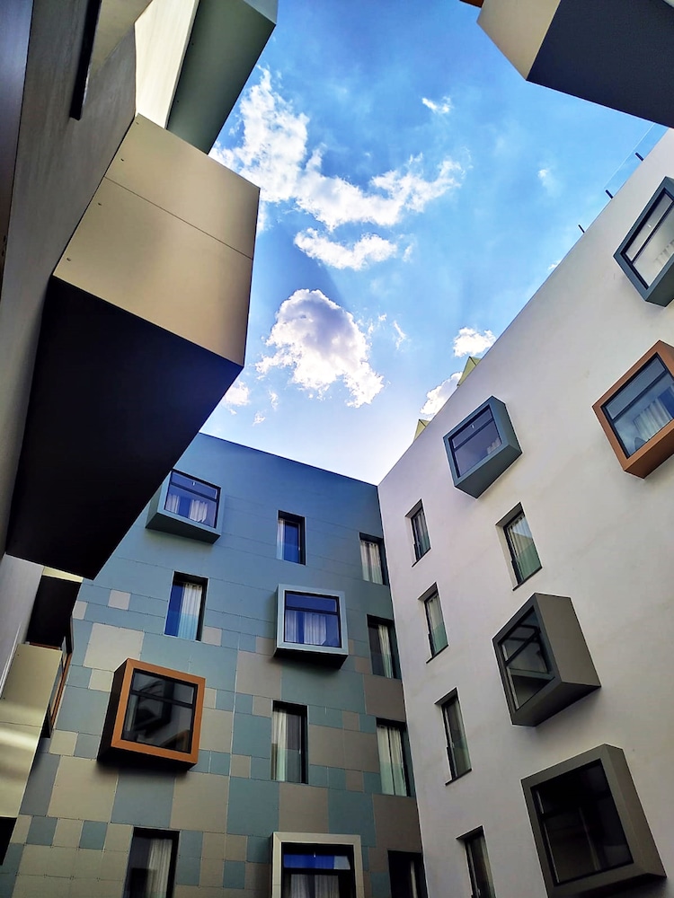 Hotel Macia Sevilla Kubb — Hotel building in Seville, Andalusia