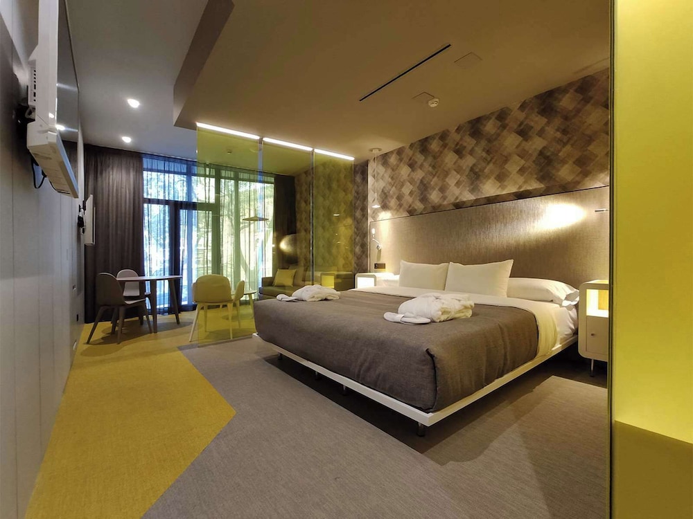 Hotel Macia Sevilla Kubb — Hotel rooms in Seville, Andalusia
