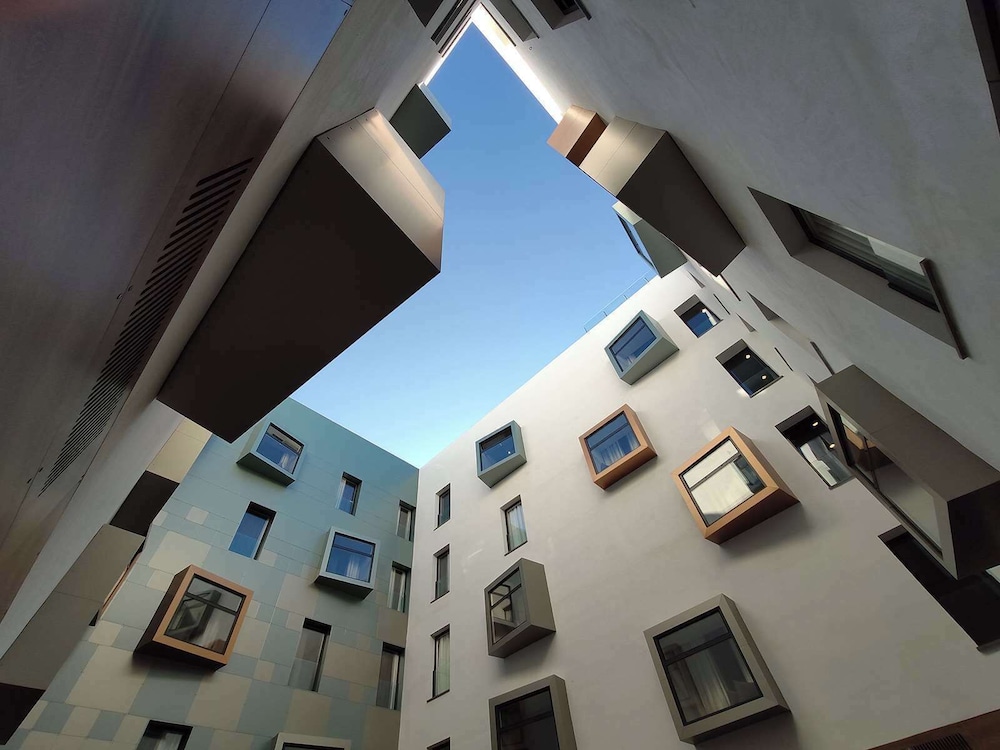 Hotel Macia Sevilla Kubb — Hotel building in Seville, Andalusia