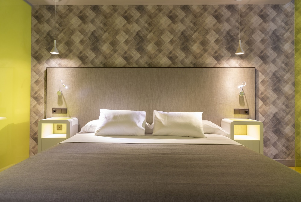 Hotel Macia Sevilla Kubb — Hotel rooms in Seville, Andalusia