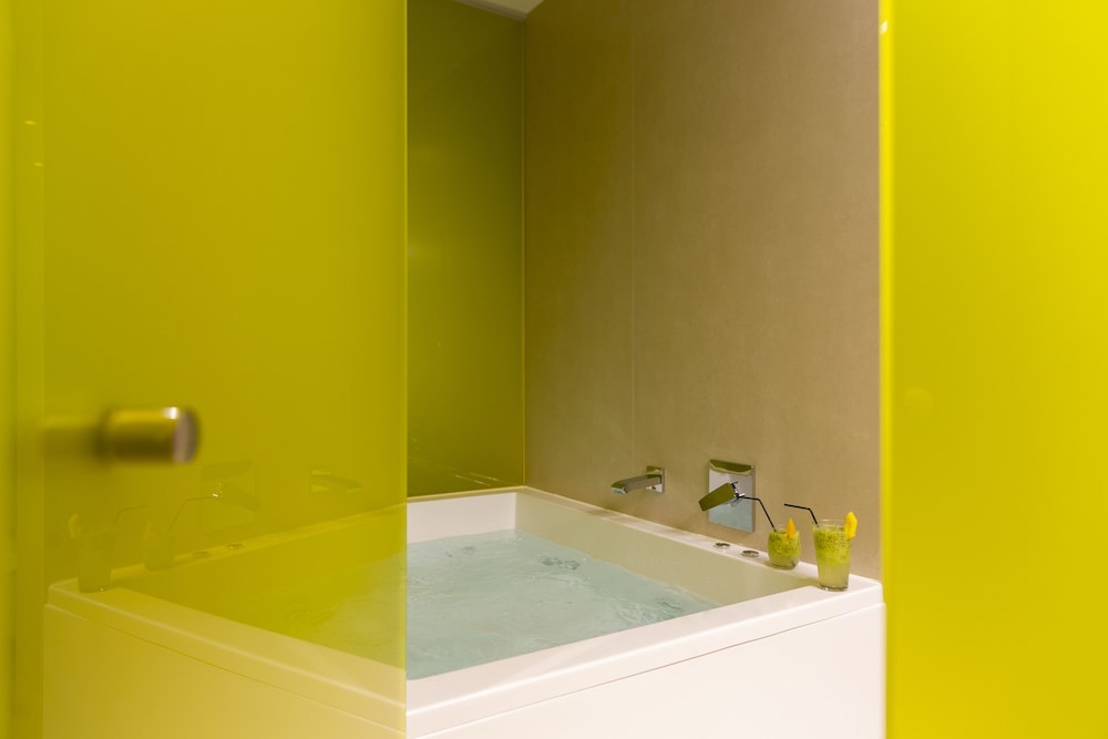 Hotel Macia Sevilla Kubb — Hotel rooms in Seville, Andalusia