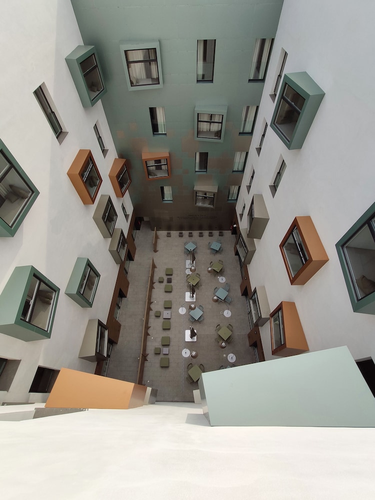 Hotel Macia Sevilla Kubb — Hotel building in Seville, Andalusia