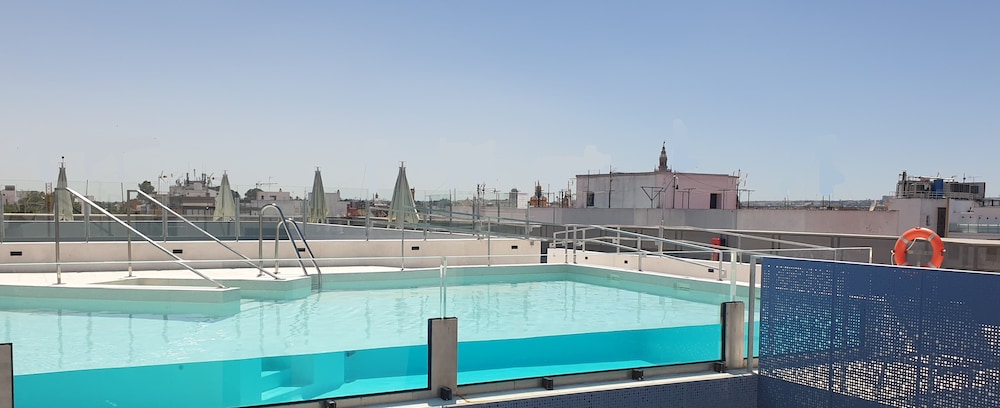 Hotel Macia Sevilla Kubb — Swimming pool in Seville, Andalusia