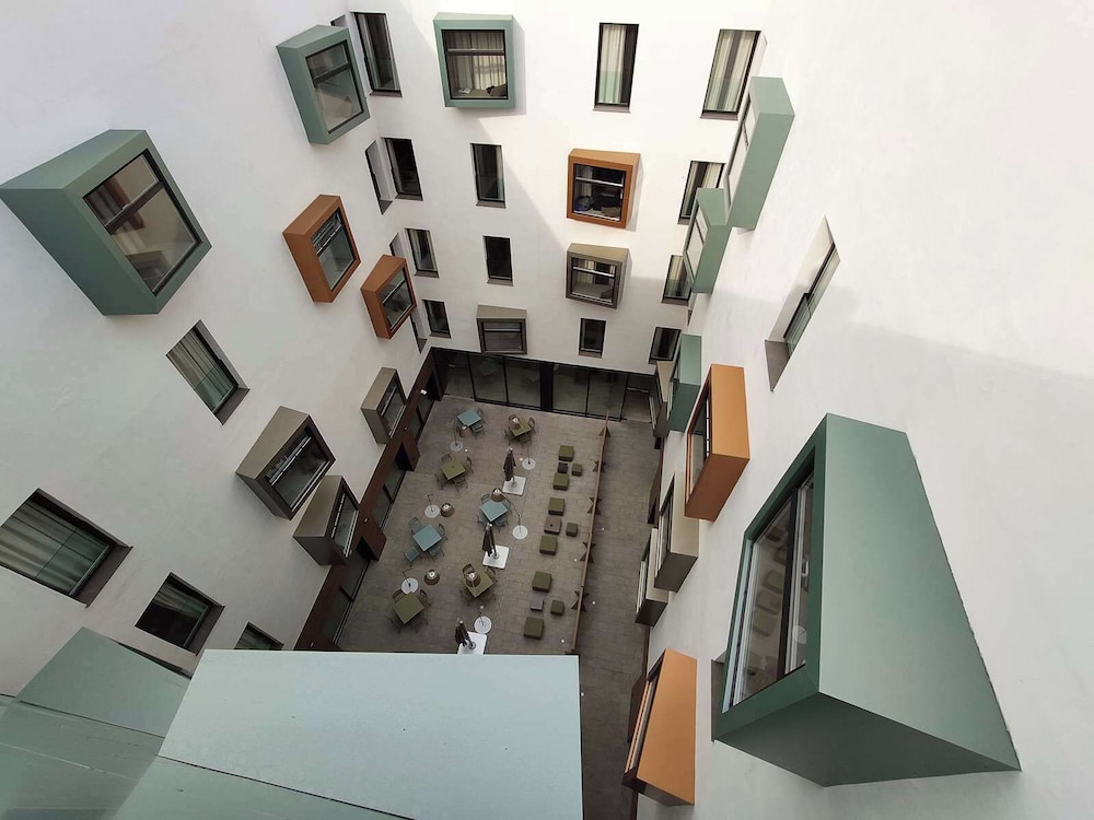Hotel Macia Sevilla Kubb — Hotel building in Seville, Andalusia