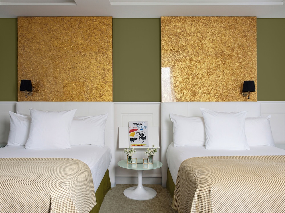 Hotel Colón Gran Meliá — Hotel rooms in Seville, Andalusia