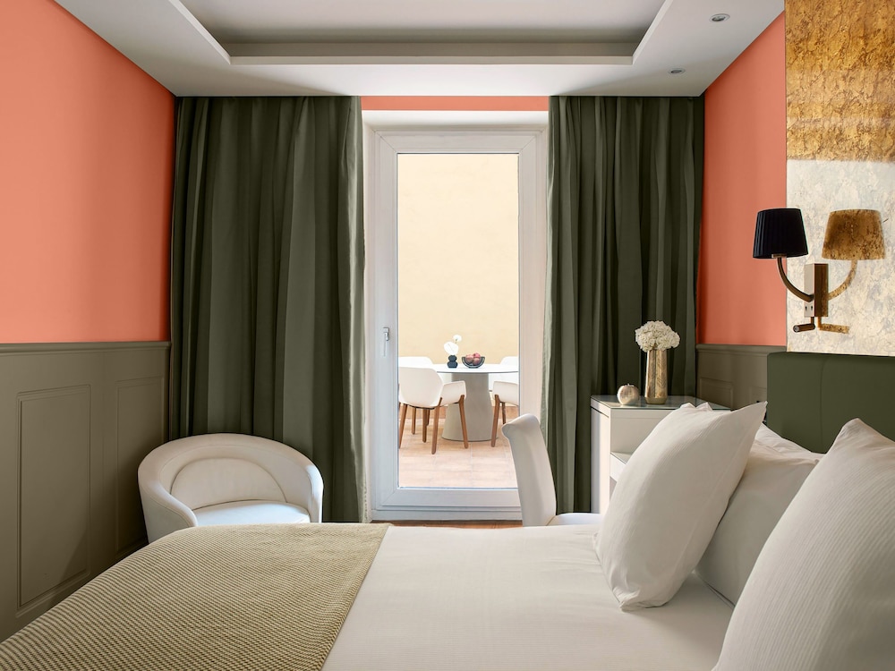 Hotel Colón Gran Meliá — Hotel rooms in Seville, Andalusia