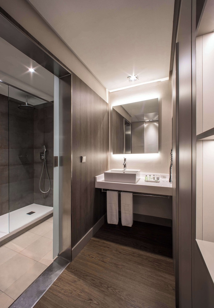 NH Sevilla Plaza de Armas — Hotel rooms in Seville, Andalusia