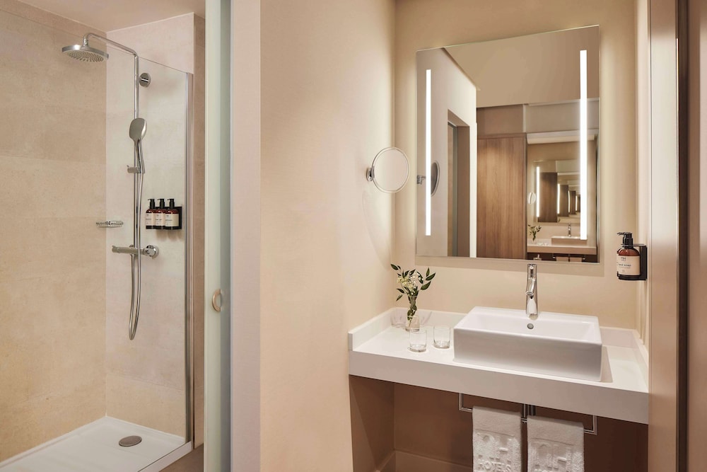 NH Sevilla Plaza de Armas — Hotel rooms in Seville, Andalusia