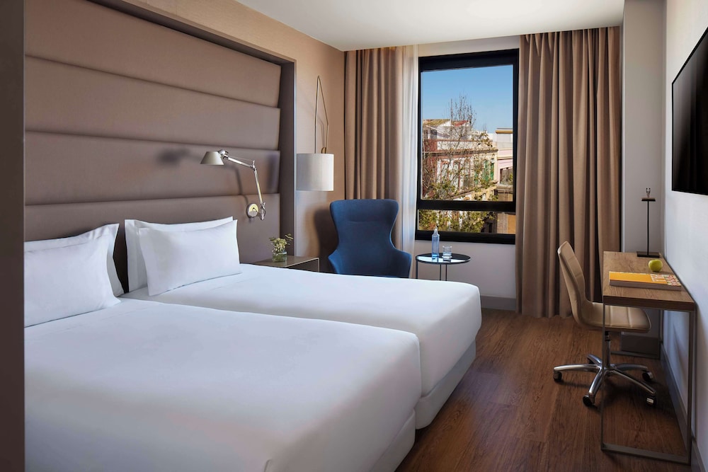 NH Sevilla Plaza de Armas — Hotel rooms in Seville, Andalusia