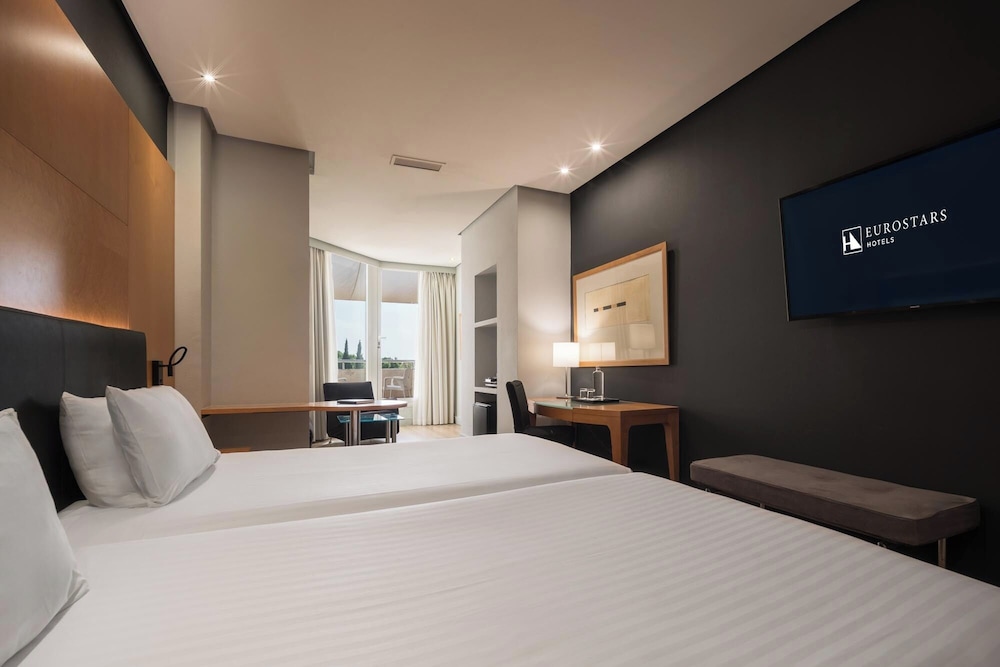 Eurostars Al-Ándalus Palace — Hotel rooms in Seville, Andalusia