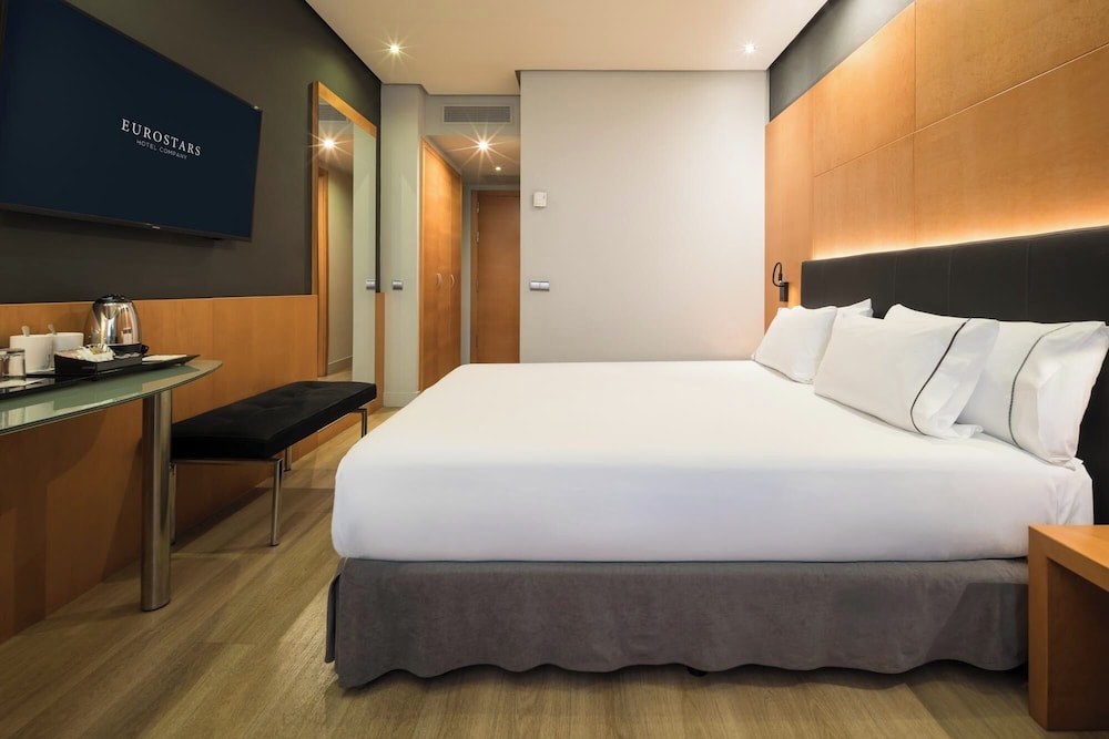 Eurostars Al-Ándalus Palace — Hotel rooms in Seville, Andalusia