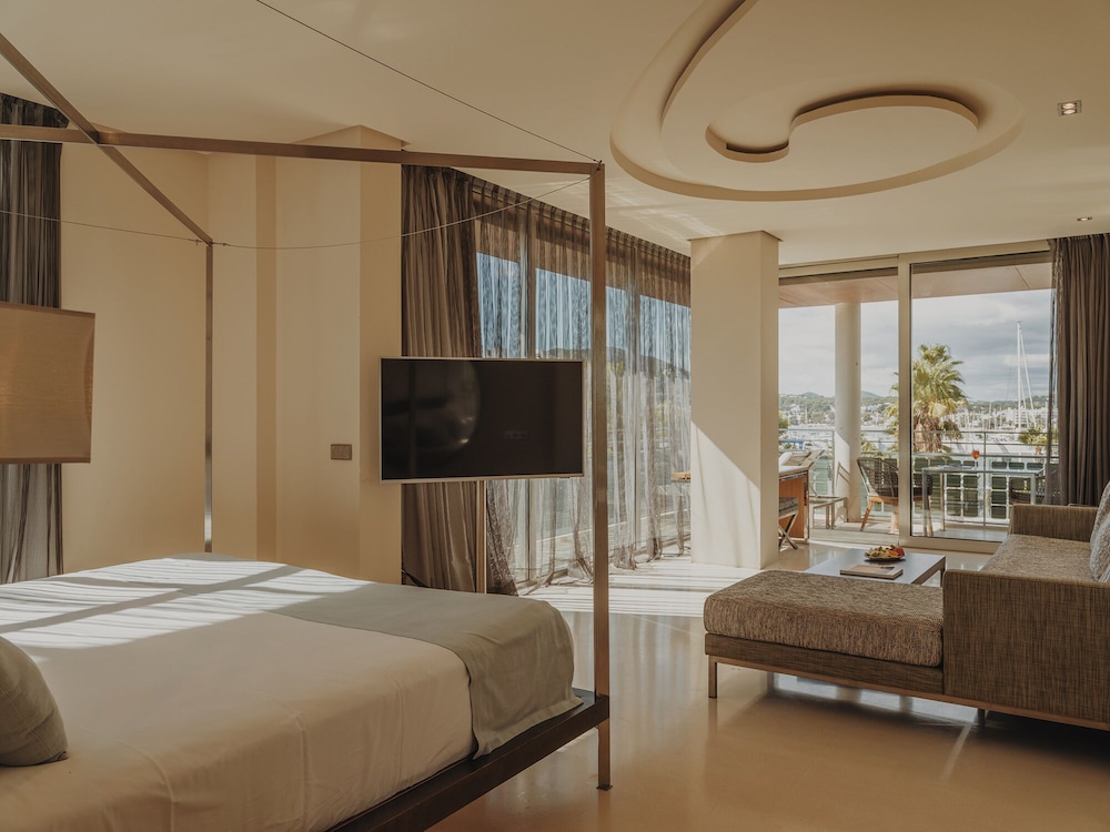 Aguas de Ibiza by NCalma Hotels — Rooms in Santa Eulalia, Balearic Islands