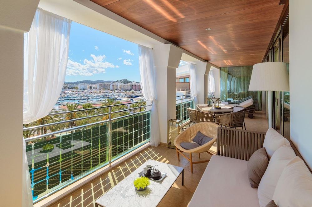 Aguas de Ibiza by NCalma Hotels — Rooms in Santa Eulalia, Balearic Islands
