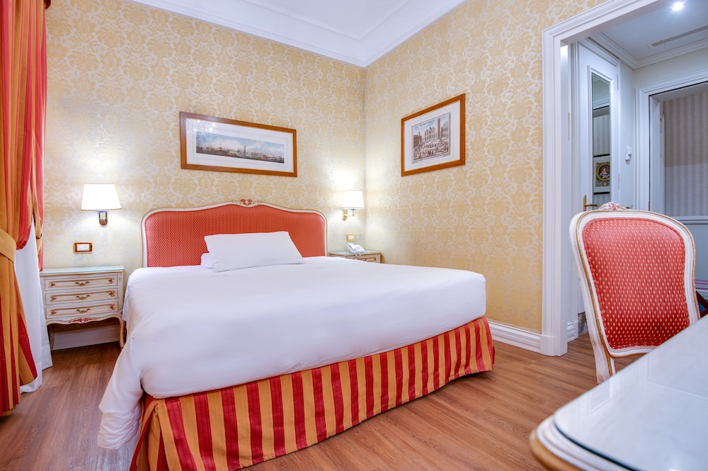 Hotel Antiche Figure — Hotel rooms in Venice, Veneto