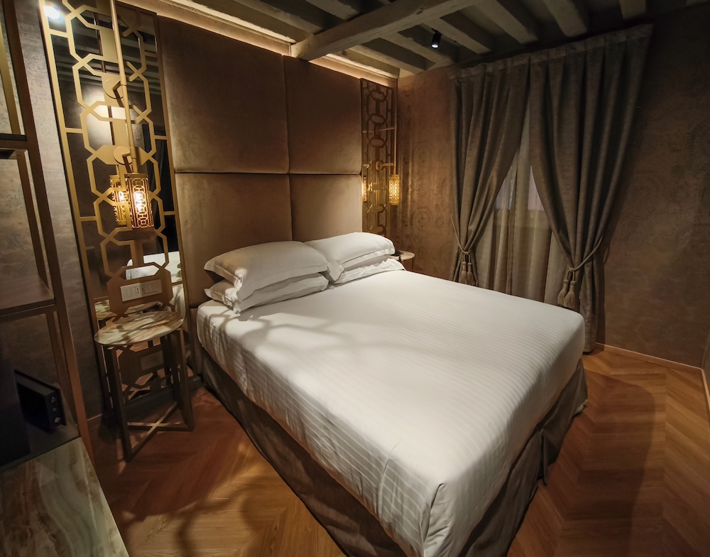 Hotel Antiche Figure — Hotel rooms in Venice, Veneto