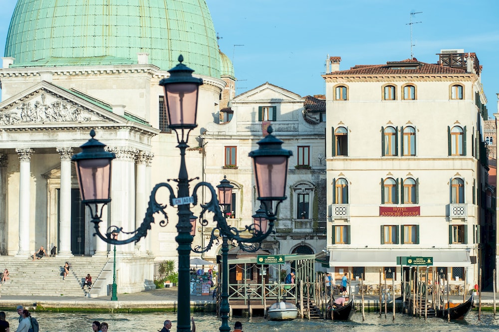 Hotel Antiche Figure — Main photo in Venice, Veneto
