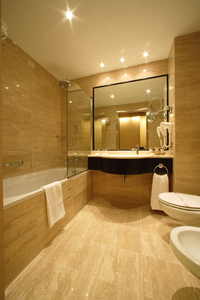 Antony Palace Hotel — Hotel rooms in Marcon, Veneto