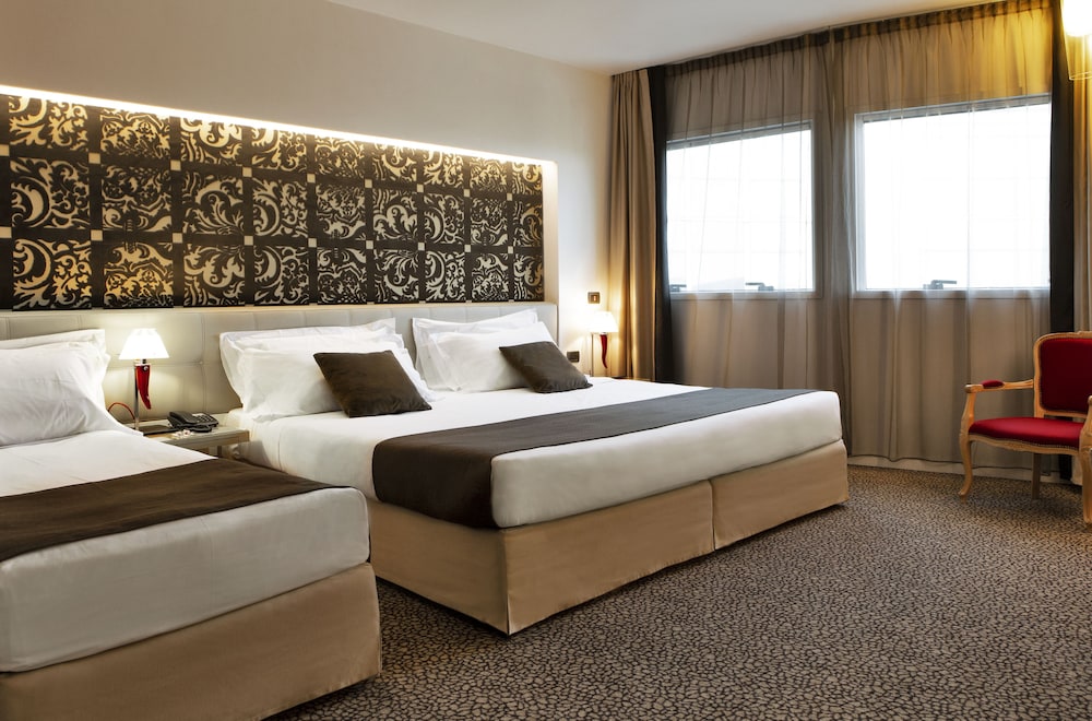 Antony Palace Hotel — Hotel rooms in Marcon, Veneto