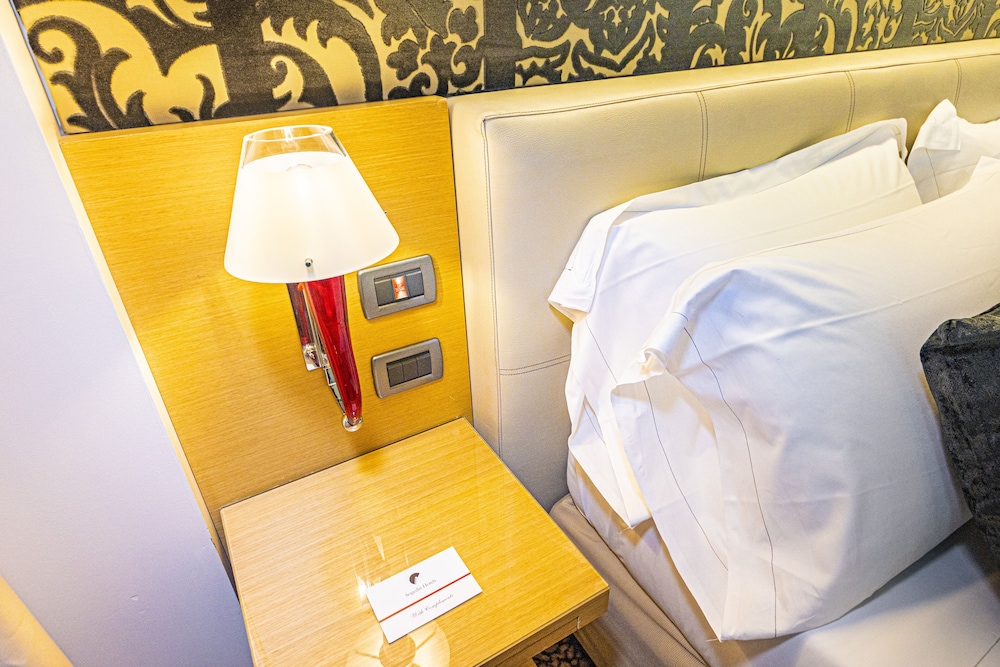 Antony Palace Hotel — Hotel rooms in Marcon, Veneto