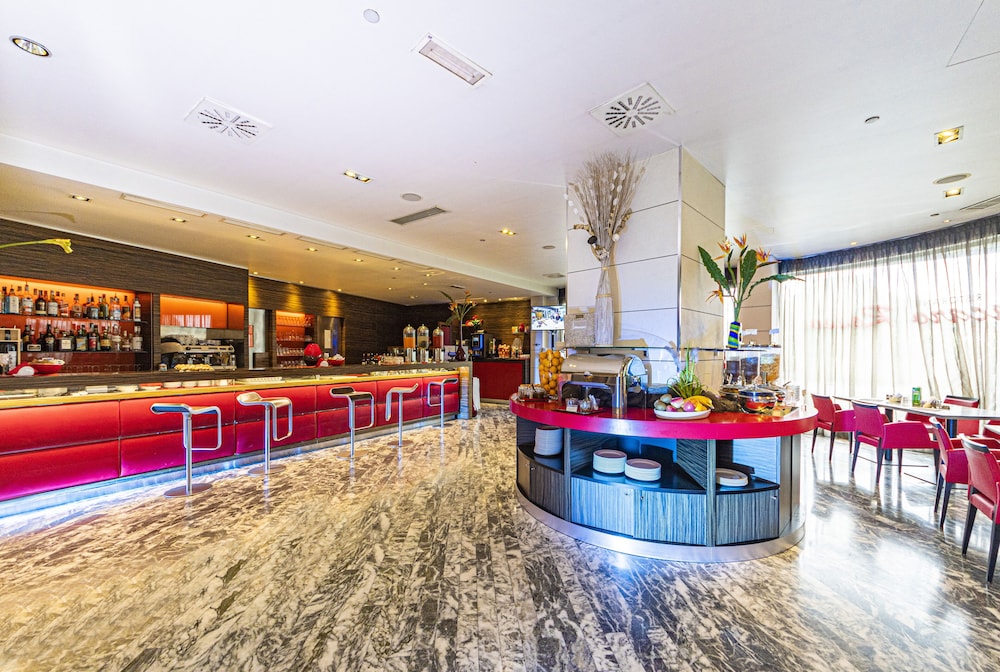 Antony Palace Hotel — Restaurant & bars in Marcon, Veneto