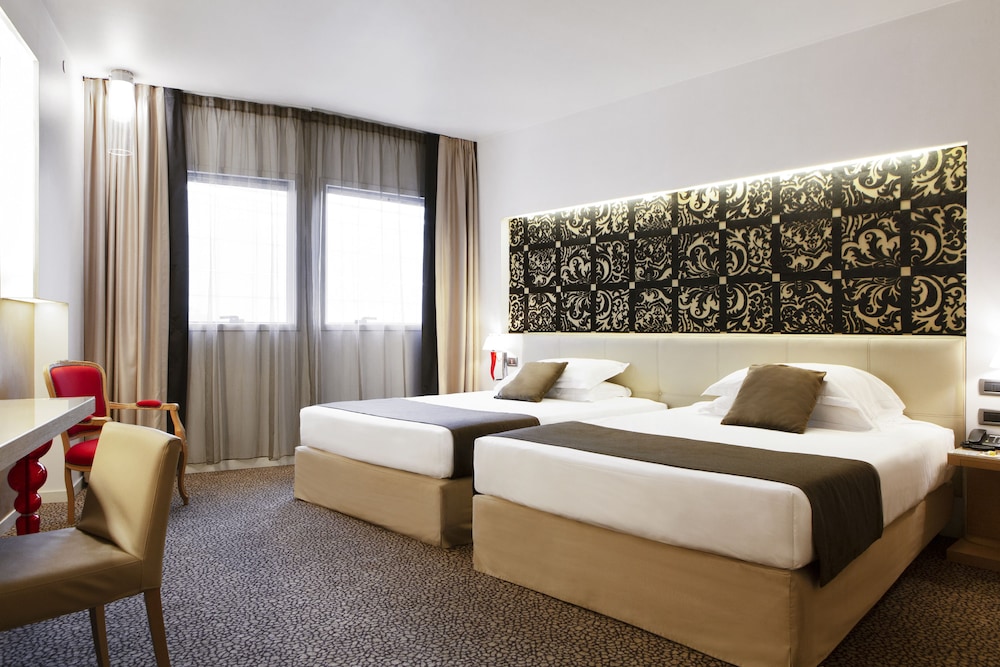 Antony Palace Hotel — Hotel rooms in Marcon, Veneto