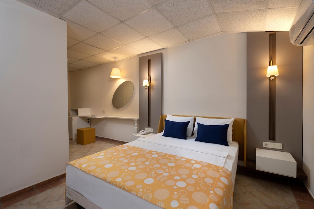 Prestige Alanya ( Ex. Euphoria Comfort Beach Alanya ) - All inclusive — Hotel rooms in Alanya