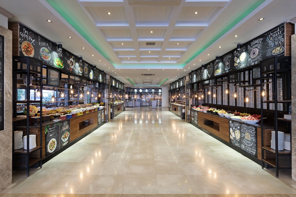 Prestige Alanya ( Ex. Euphoria Comfort Beach Alanya ) - All inclusive — Restaurant & bars in Alanya