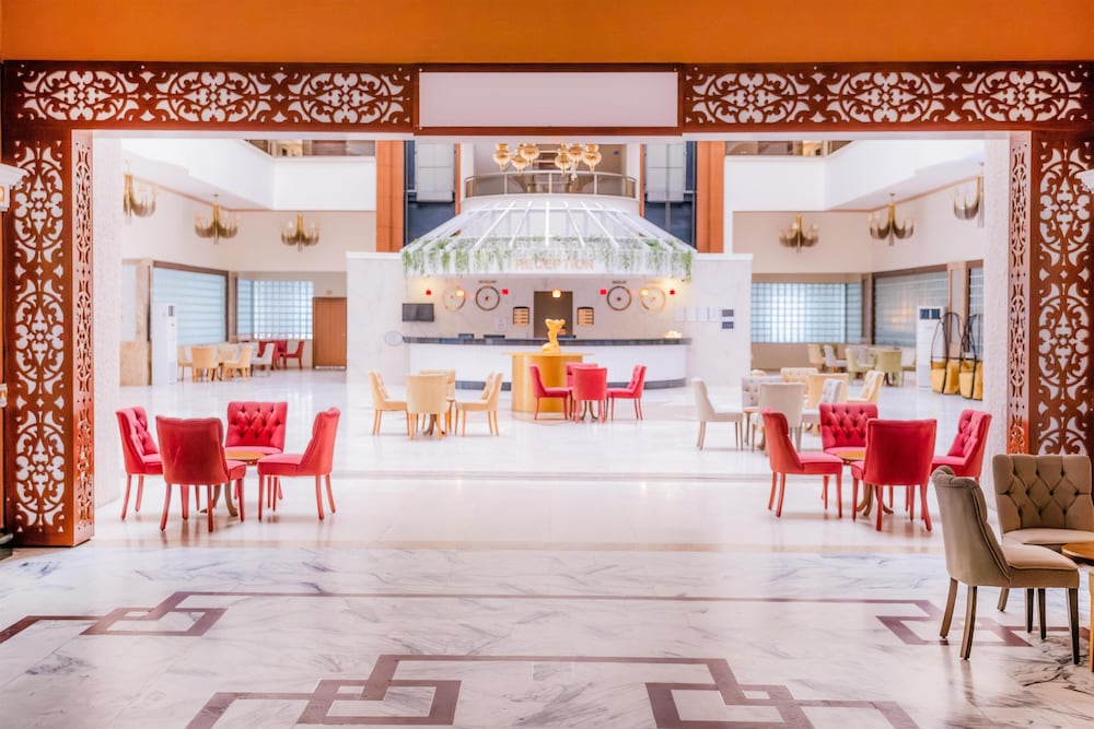 Prestige Alanya ( Ex. Euphoria Comfort Beach Alanya ) - All inclusive — Hotel building in Alanya