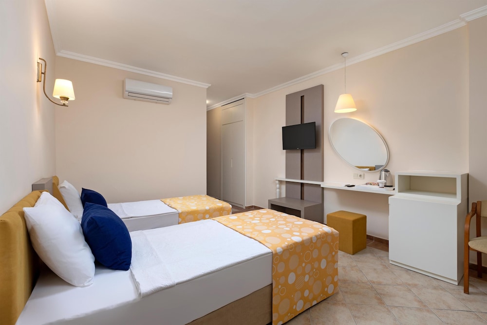 Prestige Alanya ( Ex. Euphoria Comfort Beach Alanya ) - All inclusive — Hotel rooms in Alanya