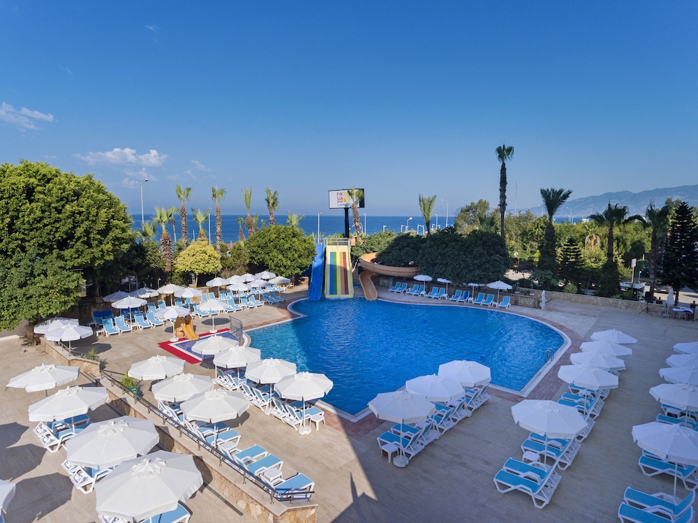 Prestige Alanya ( Ex. Euphoria Comfort Beach Alanya ) - All inclusive — Swimming pool in Alanya