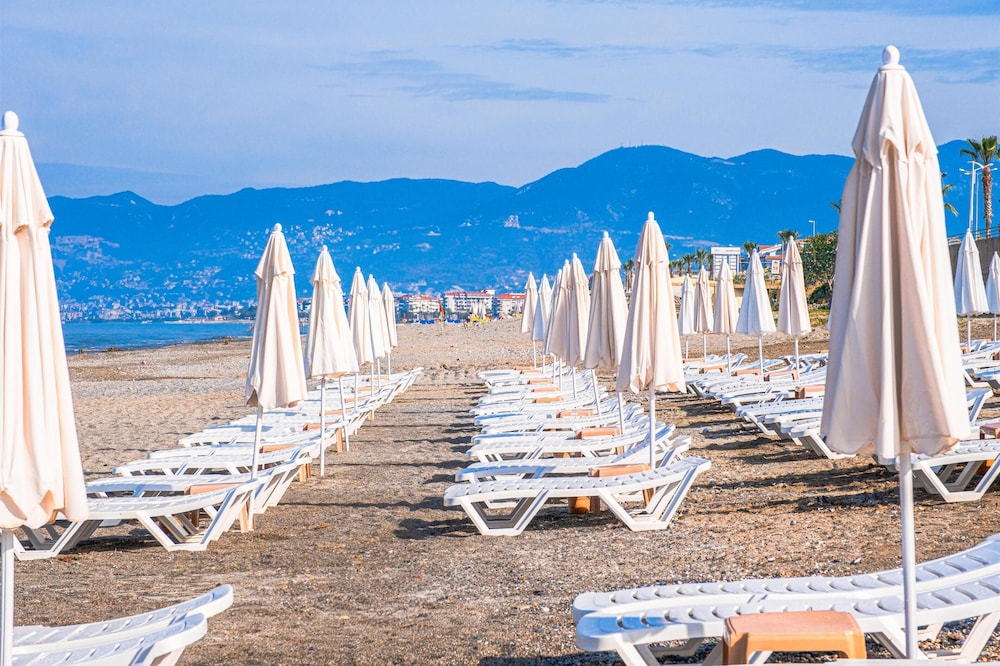 Prestige Alanya ( Ex. Euphoria Comfort Beach Alanya ) - All inclusive — Beach in Alanya