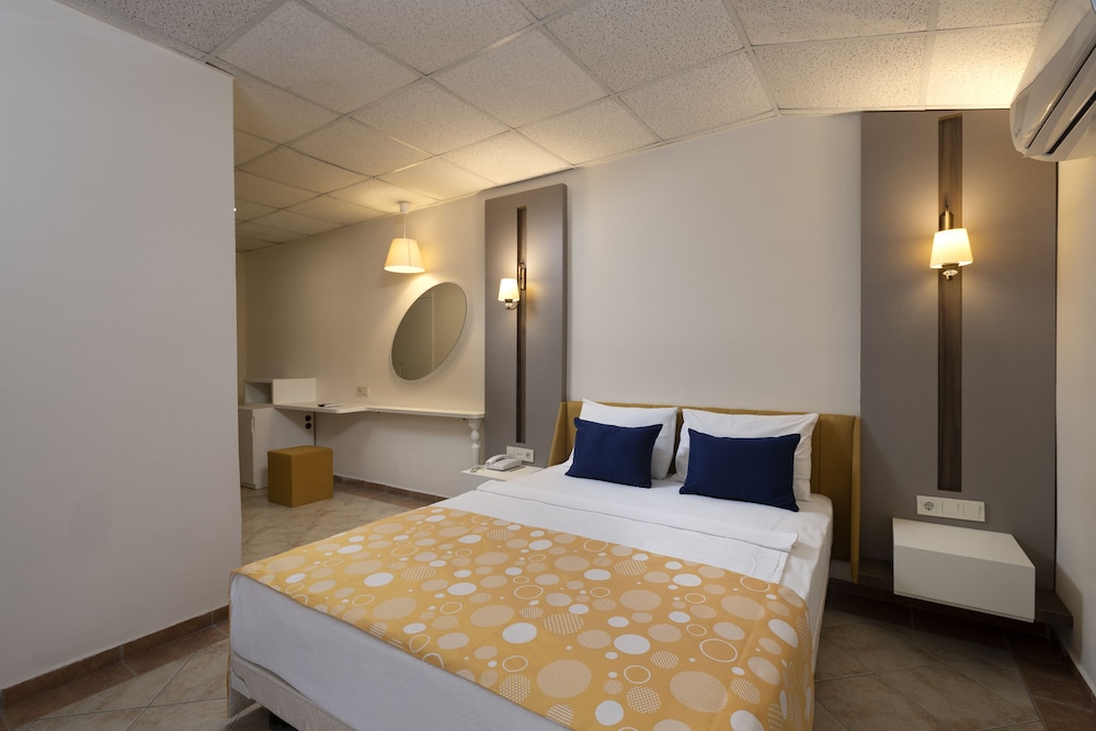 Prestige Alanya ( Ex. Euphoria Comfort Beach Alanya ) - All inclusive — Hotel rooms in Alanya