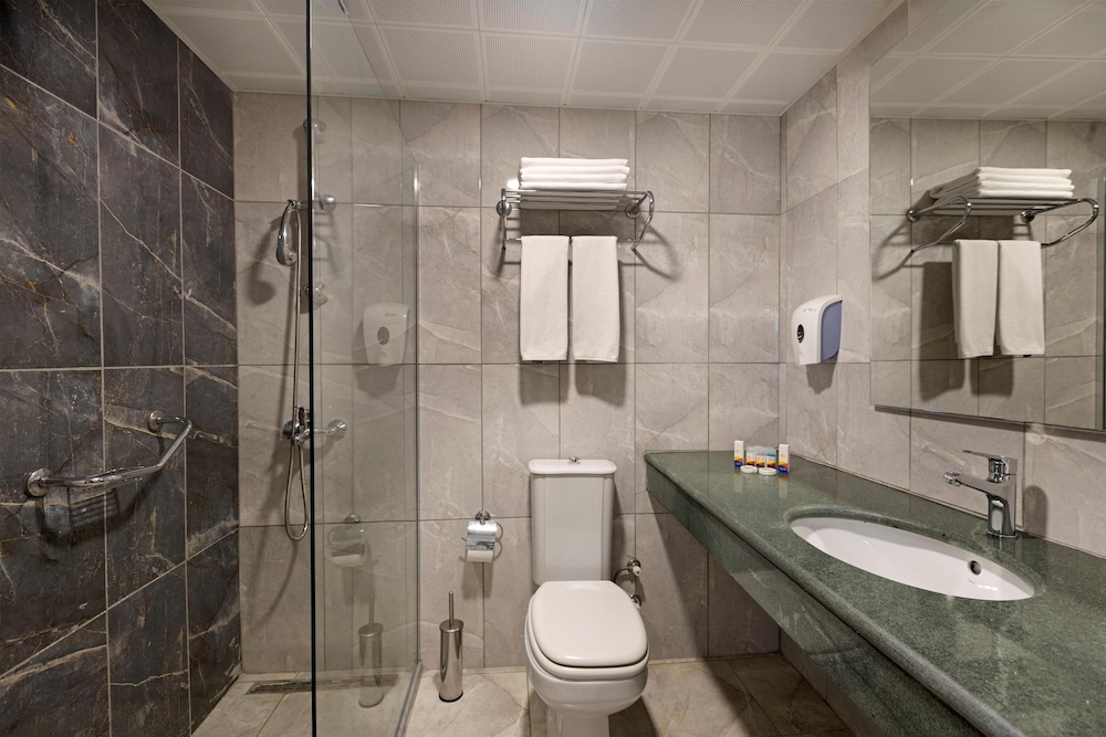 Prestige Alanya ( Ex. Euphoria Comfort Beach Alanya ) - All inclusive — Hotel rooms in Alanya