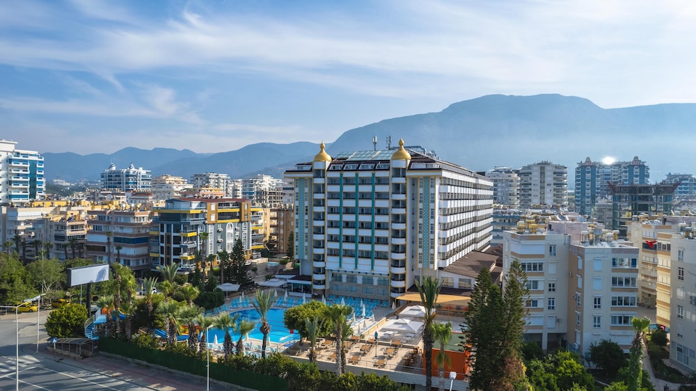 Prestige Alanya ( Ex. Euphoria Comfort Beach Alanya ) - All inclusive — Hotel building in Alanya