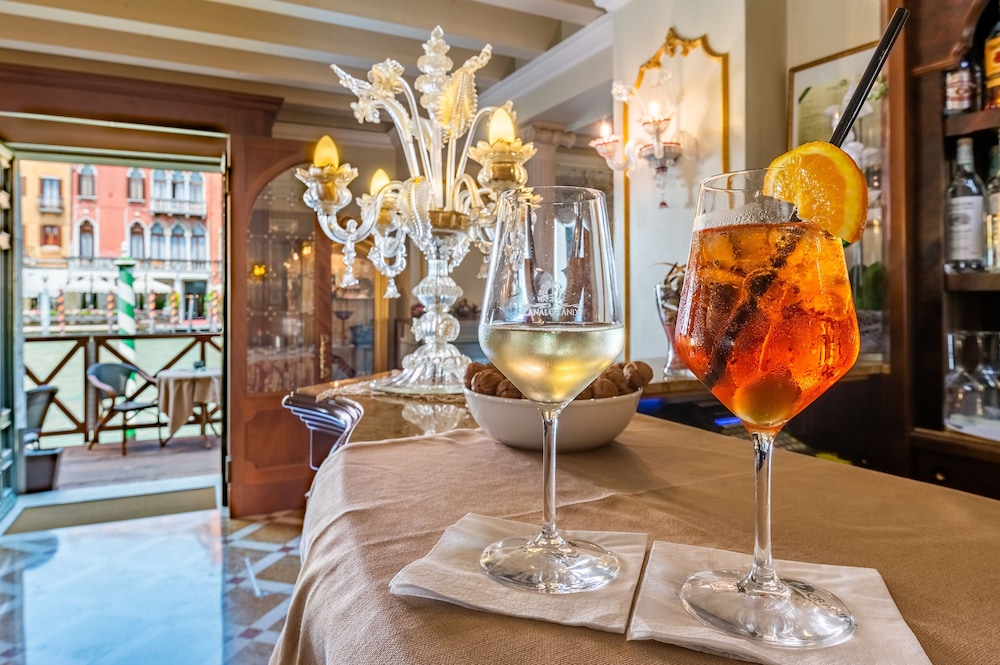 Hotel Canal Grande — Restaurant & bars in Venice, Veneto