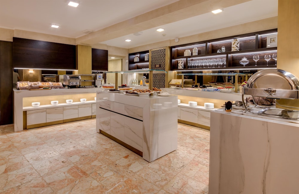 CHC Continental, BW Premier Collection — Restaurant & bars in Venice, Veneto