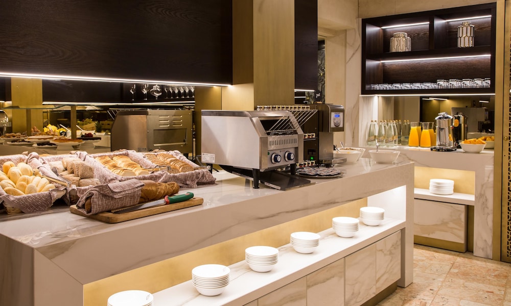 CHC Continental, BW Premier Collection — Restaurant & bars in Venice, Veneto