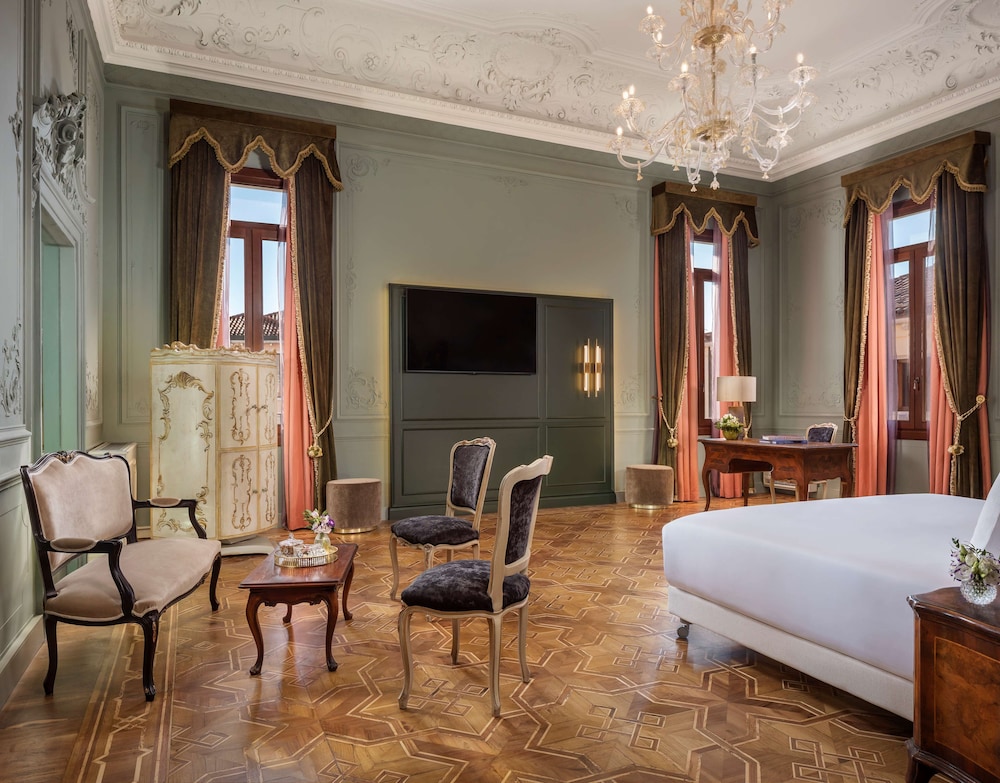 NH Collection Venezia Grand Hotel Dei Dogi — Hotel rooms in Venice, Veneto